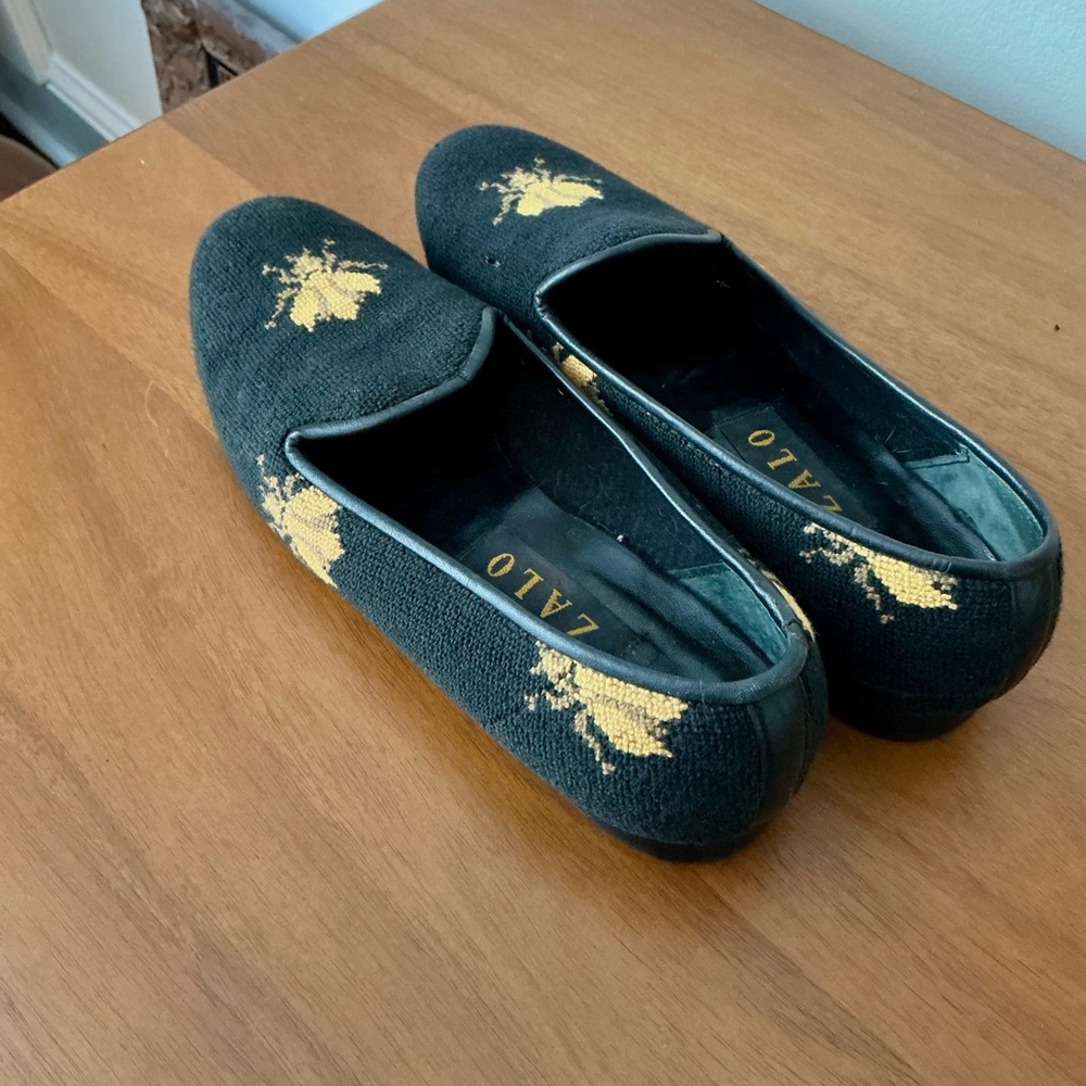 Zalo Gold Bee Embroidery Loafers - Picture 5 of 5